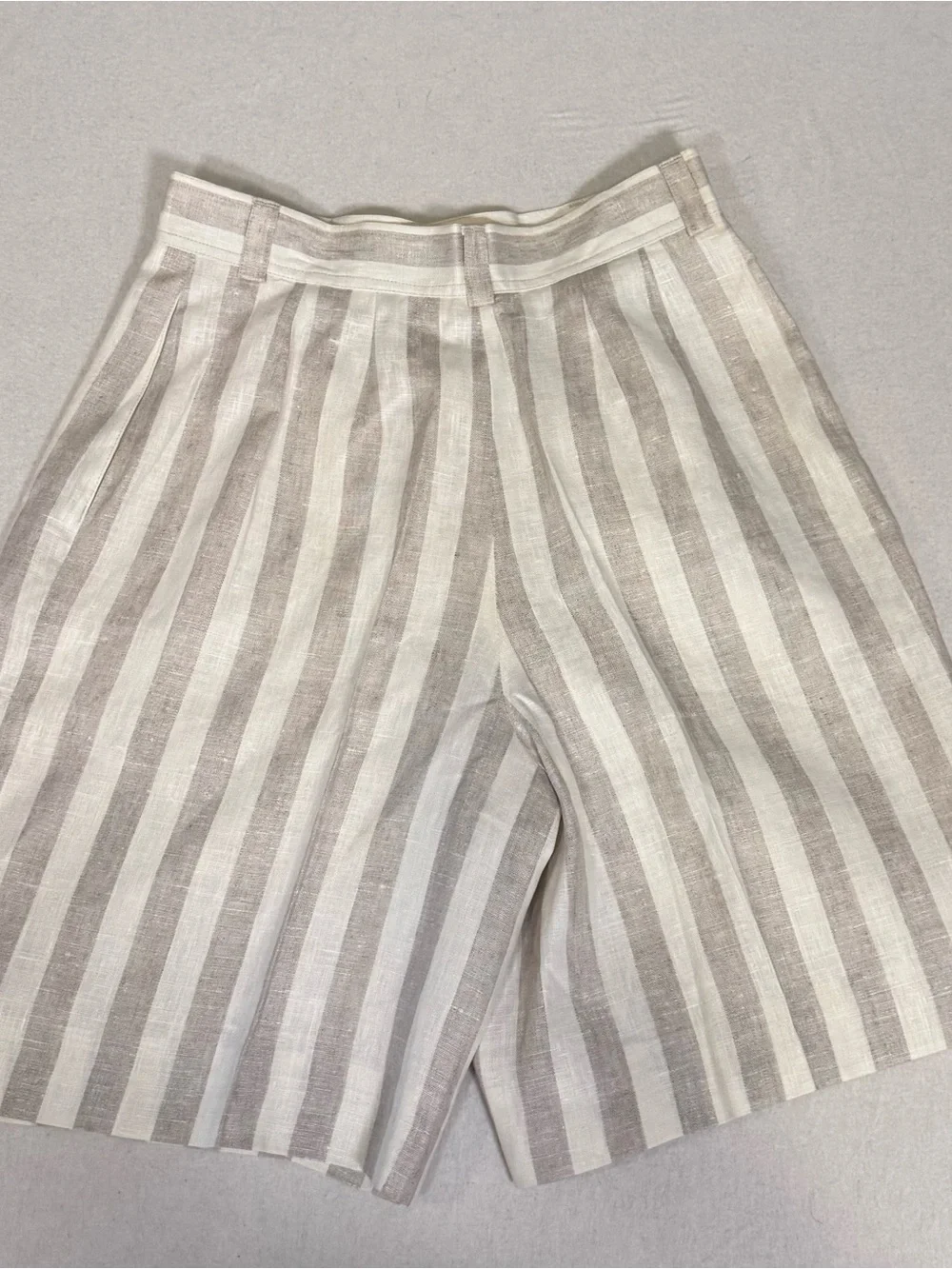 Vintage Harve Benard Designer Striped Pleated Linen High Rise Shorts Classic 10